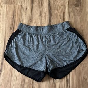 North face two two flashdry shorts